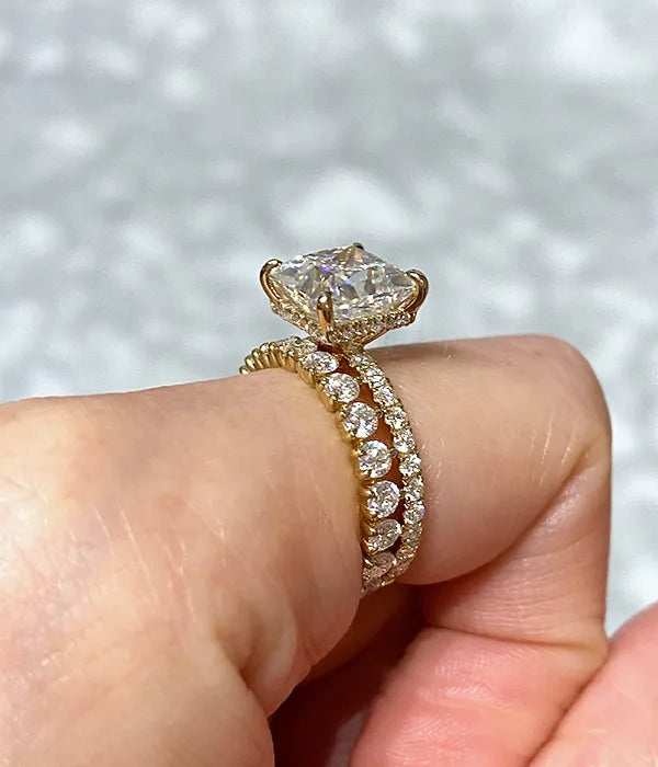 Classic Hidden Wrap and Pavé Band Diamond Ring Setting