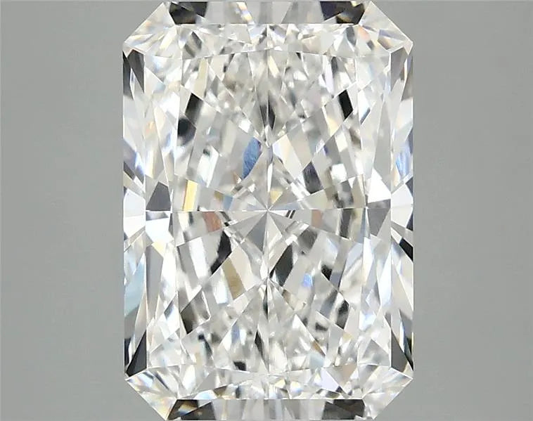 2.80ct Radiant Lab Grown Diamond (Colour E, Clarity VS1, IGI Certified)