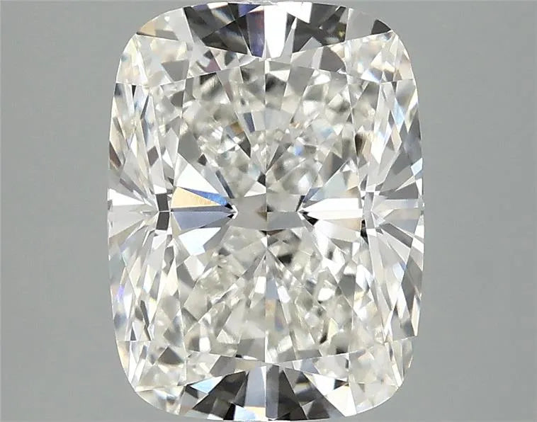 3.05ct Cushion modified Lab Grown Diamond (Colour G, Clarity VVS2, IGI Certified)