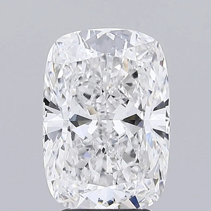 3.78ct Cushion modified Lab Grown Diamond (Colour E, Clarity VVS1, IGI Certified)