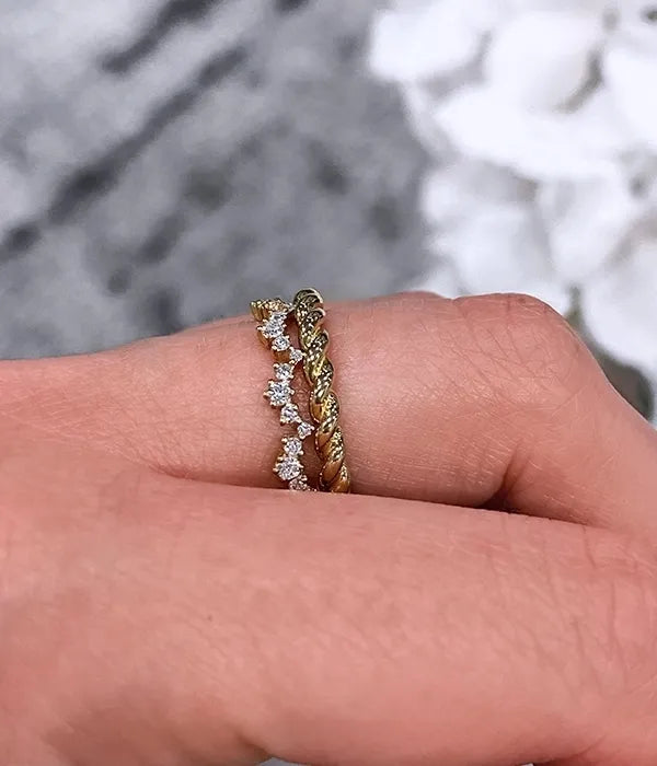 Exceptional Scalloped Band