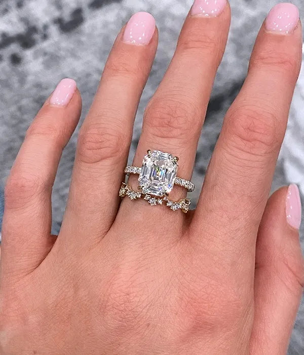 Exceptional Scalloped Band