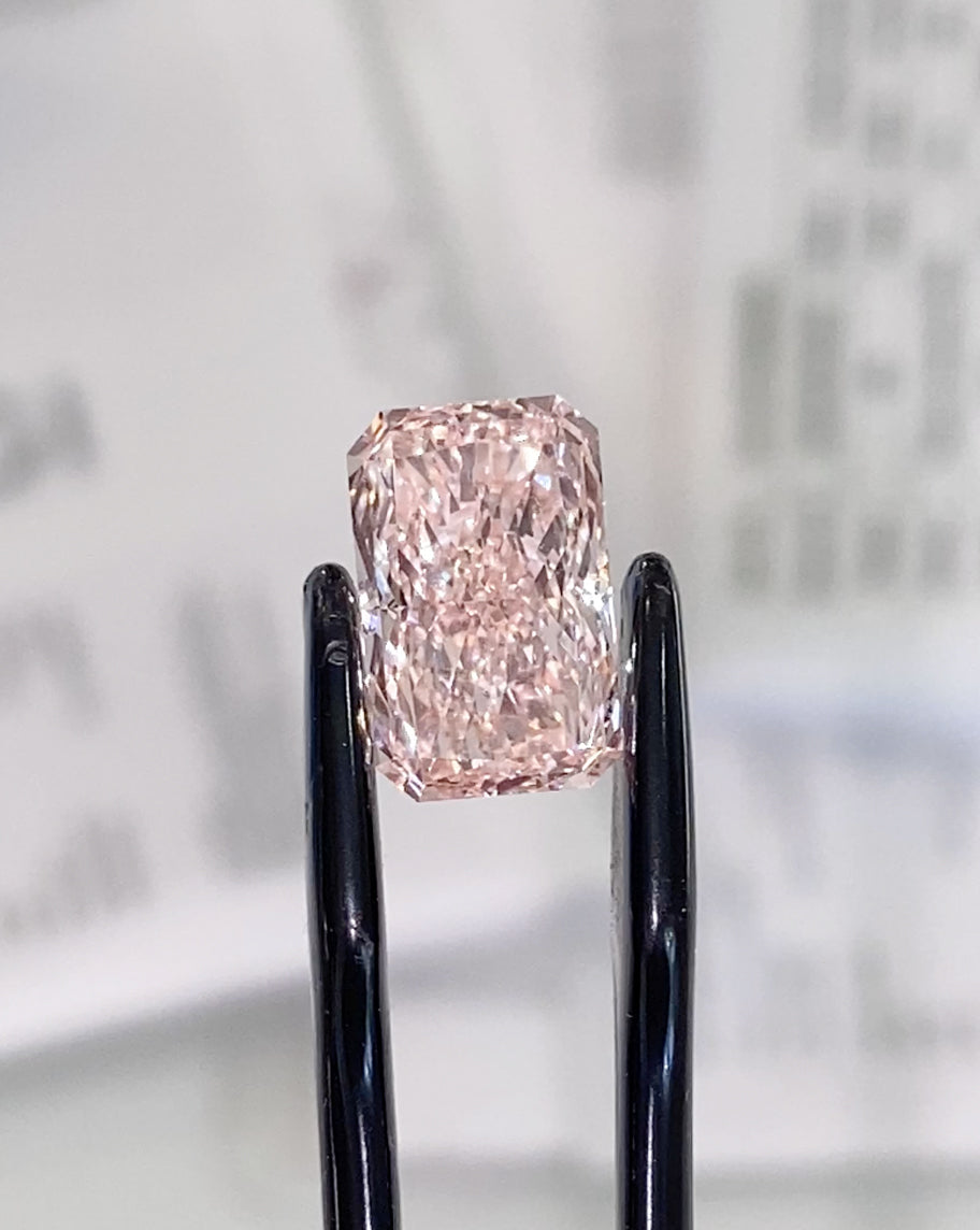 Pink Radiant Lab Diamond 3.55 ct VVS1
