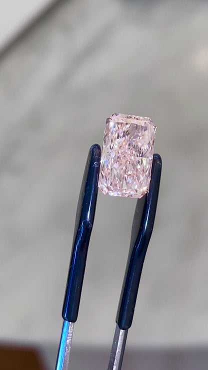 Pink Radiant Lab Diamond 3.55 ct VVS1