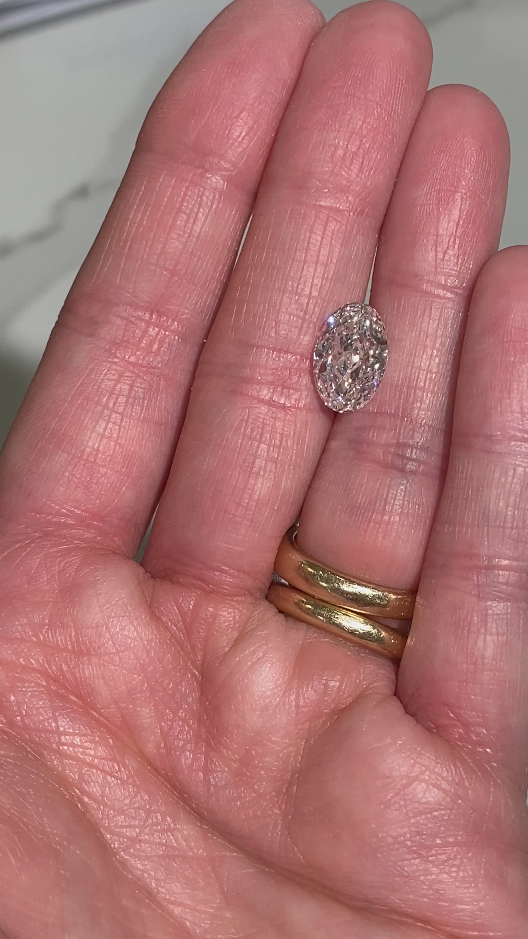 No Bowtie Oval Lab Diamond 3.51ct E VVS2