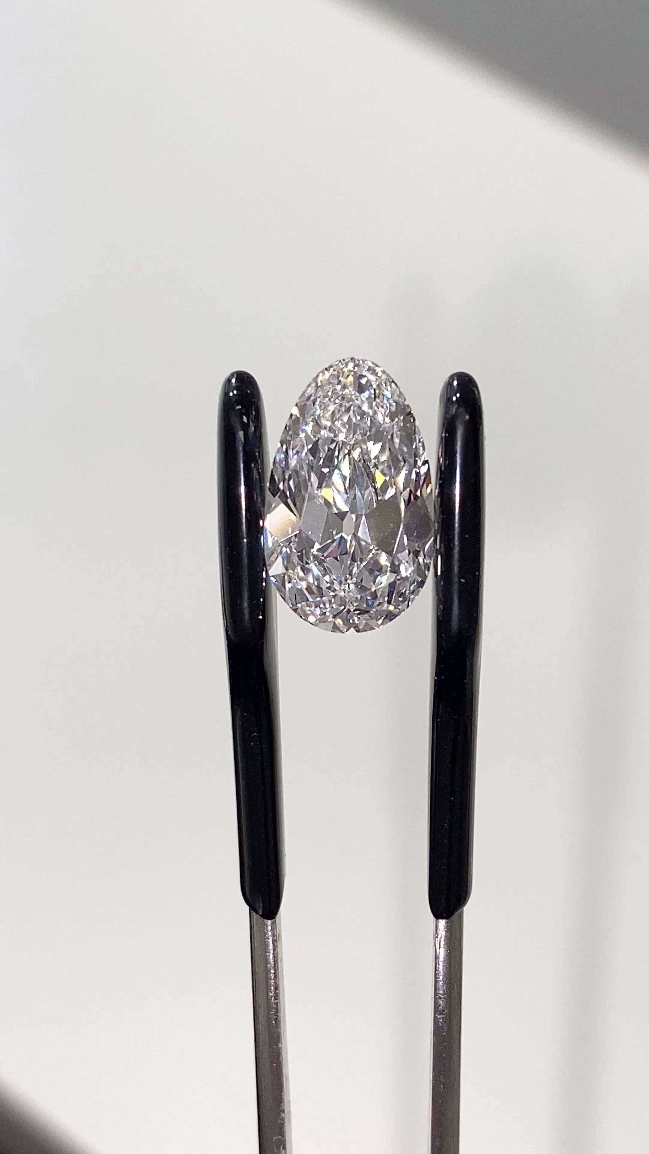 Antique Cut Pear Lab Diamond 3.13ct E VVS2